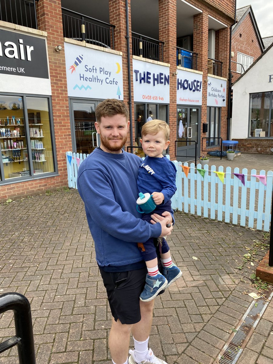 liamillustrates's tweet photo. Happy Birthday kiddo 🎊💙 #2today https://t.co/nP4OgKmfEU