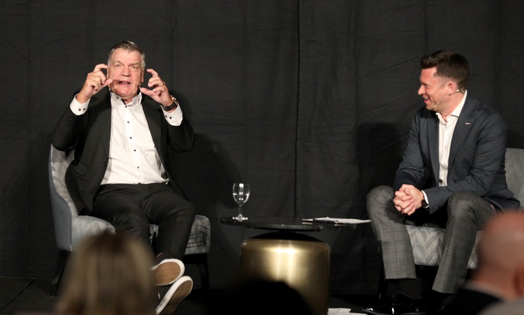 Mark Williams tweet media