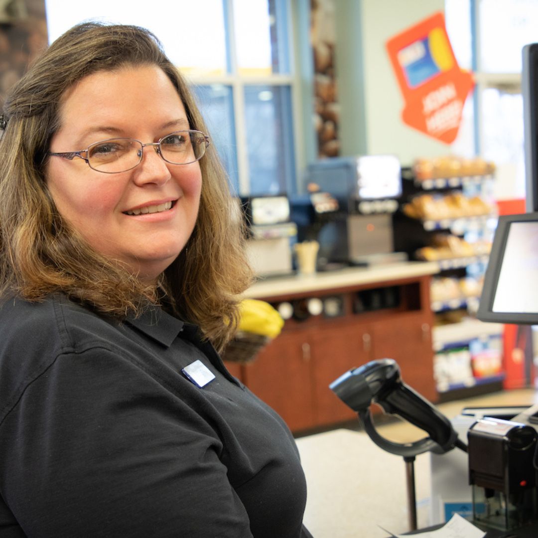 HomeRunMarkets's tweet image. At Home Run Markets, you're always at home! 🏠 From early mornings to late nights, our mission is to 'make someone's day every day.' Stop by one of our 17 locations and experience fast, friendly service and top-quality products. 🛒