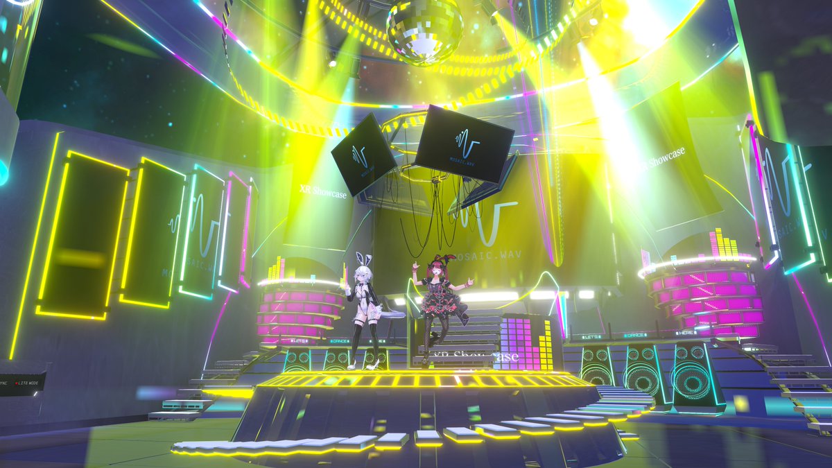 chokokuro0331's tweet photo. XR Showcaseを見に行ってきました!
素晴らしいパフォーマンスを見させていただきました👍
vrchatならではの演出など見れて楽しみました✌
#xrshowcase #mosaicwav https://t.co/J6qoHKtS6s