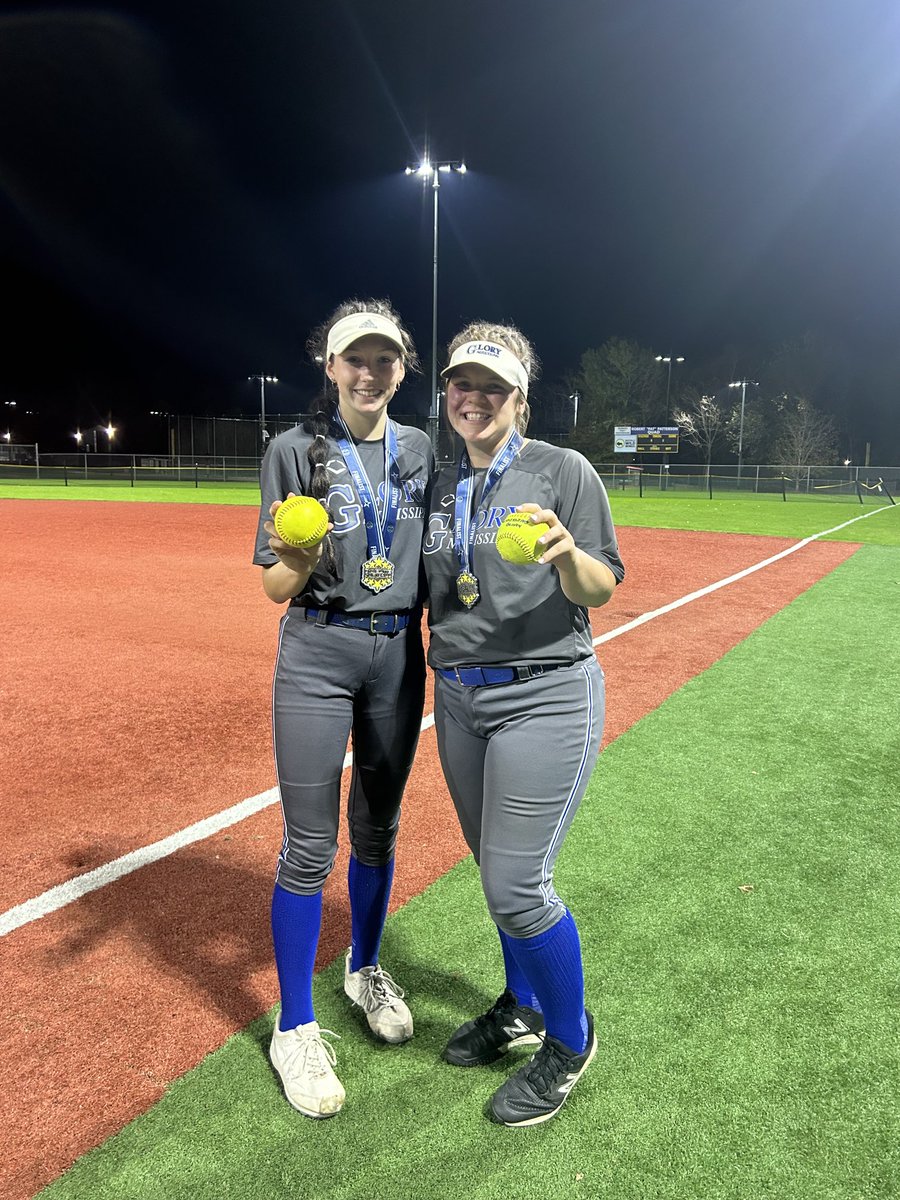 xtremedemarini's tweet photo. 2024 Stars Over Mississippi Fall Showcase-Oxford, MS-Mississippi Glory 💣 Squad with 10 on the weekend! Keep Swinging Ladies! #ALLIN! https://t.co/jbniHyjHwg