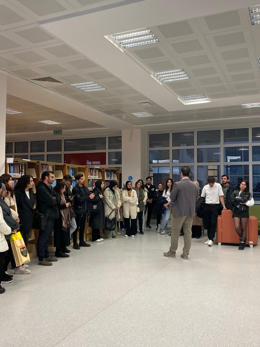 nevukutuphane's tweet photo. Üniversitemiz Eğitim Fakültesi Türkçe ve Sosyal Bilimler Eğitimi Bölümü 2. Sınıf öğrencilerine kütüphanemiz tanıtılmış ve oryantasyon eğitimi yapılmıştır. https://t.co/C8C0N1hhsm