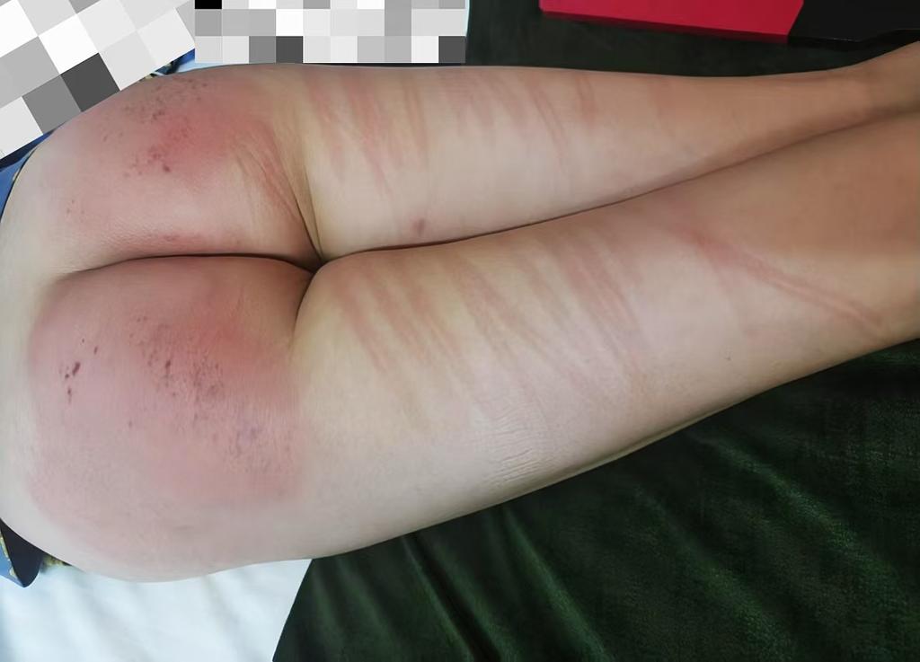 轻拍 <a href="/ki_dfc/">江江</a>