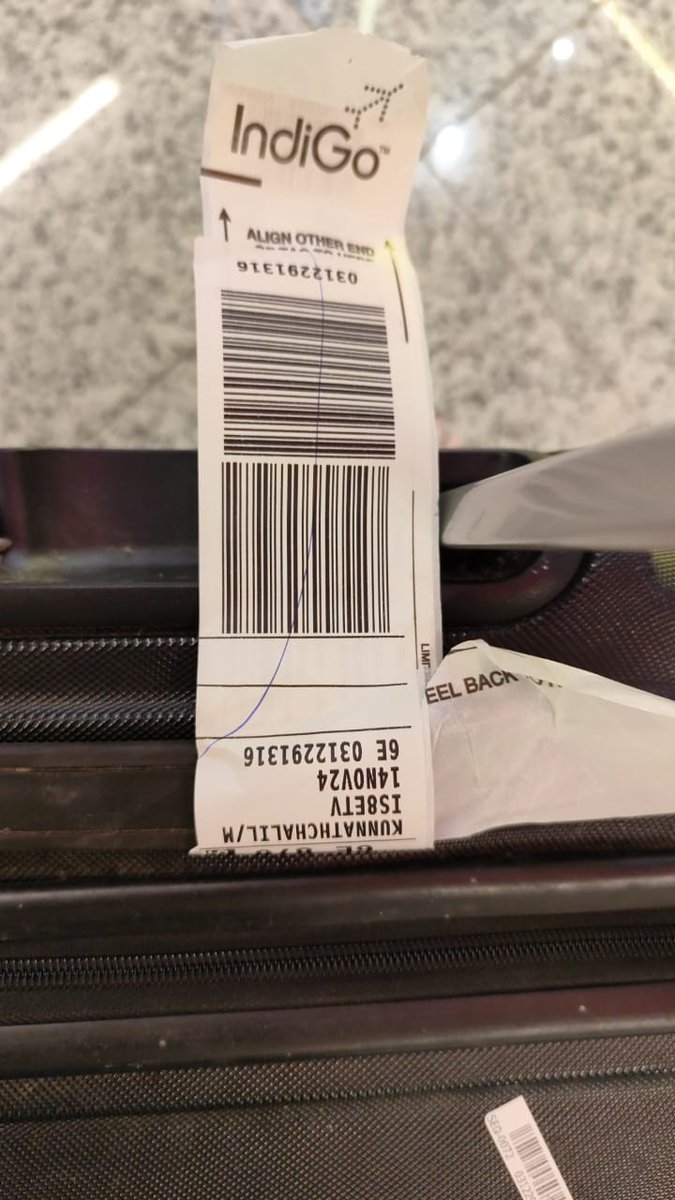 ubaidullahma's tweet photo. @IndiGo6E  my father travelled on flight 6E 876 from CCJ to HYD on 14th Nov 2024, and the trolley baggage was returned severely damaged.
Does anyone experience the same ? 
@ConsumerReports
#IndiGo #BaggageDamage #CustomerServiceFail https://t.co/4OVEDgipa6
