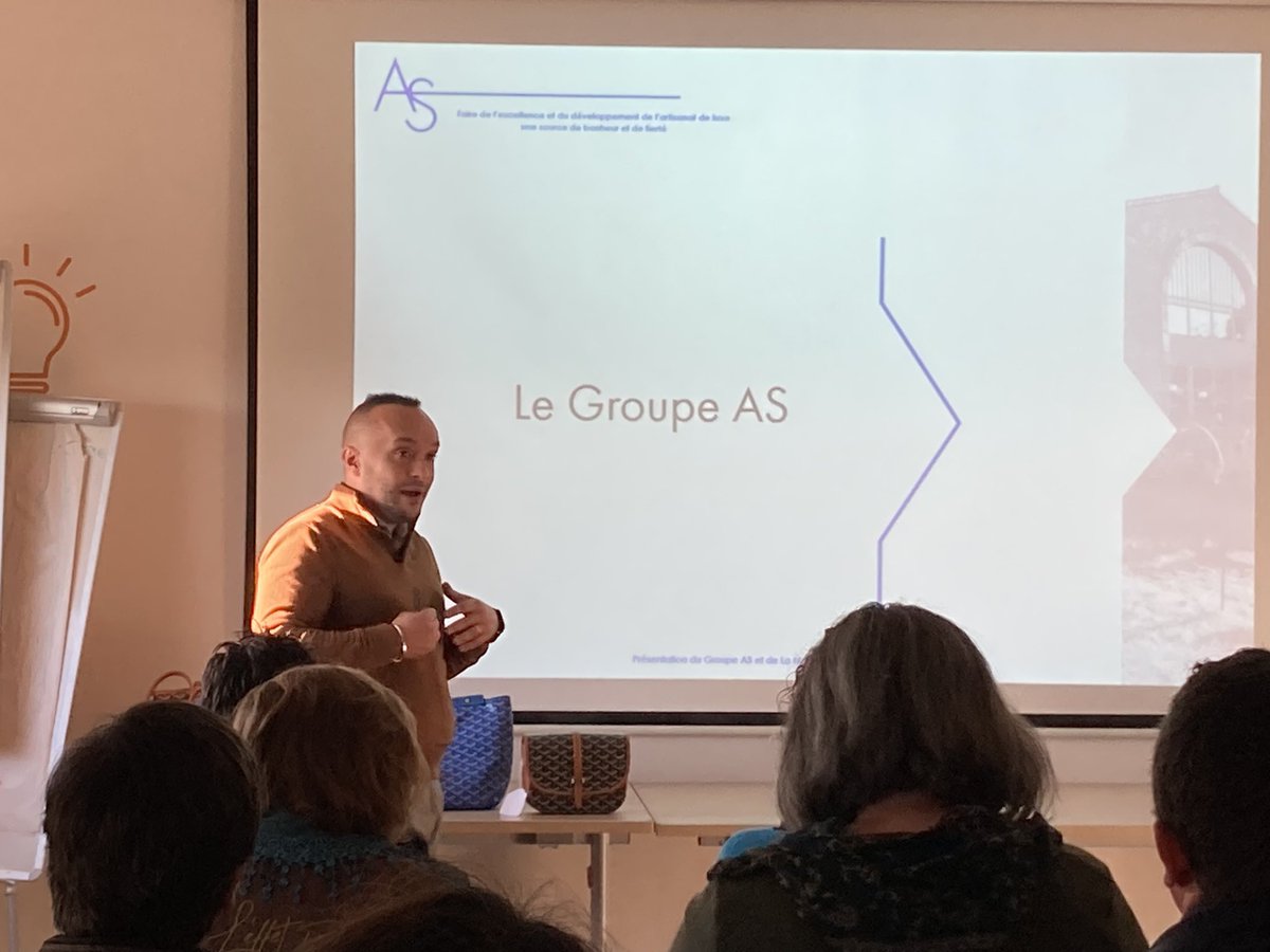 Vendredi à l’agence <a href="/FranceTravail/">France Travail</a>#lezignancorbieres  présentation du processus de recrutement #MRS pour la Manufacture.
21 candidats présents intéressés pour valoriser leurs #aptitudes #recrutement sans CV