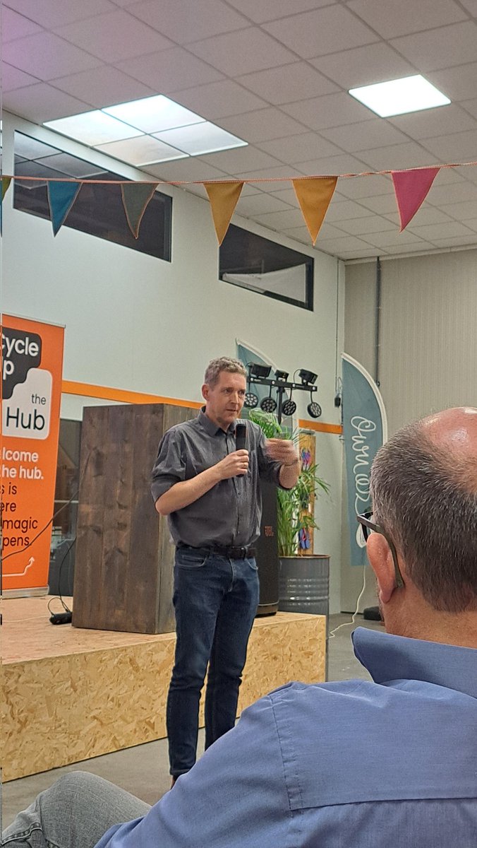 Hans van der Werf tweet media