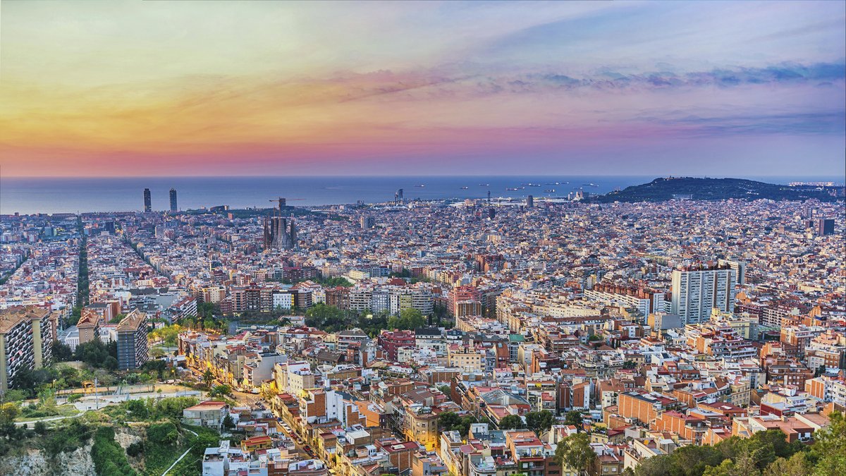 Qué ver en Barcelona: sitiosdeespana.es/articulo/que-v…
🏙 22 lugares imprescindibles en la ciudad condal.