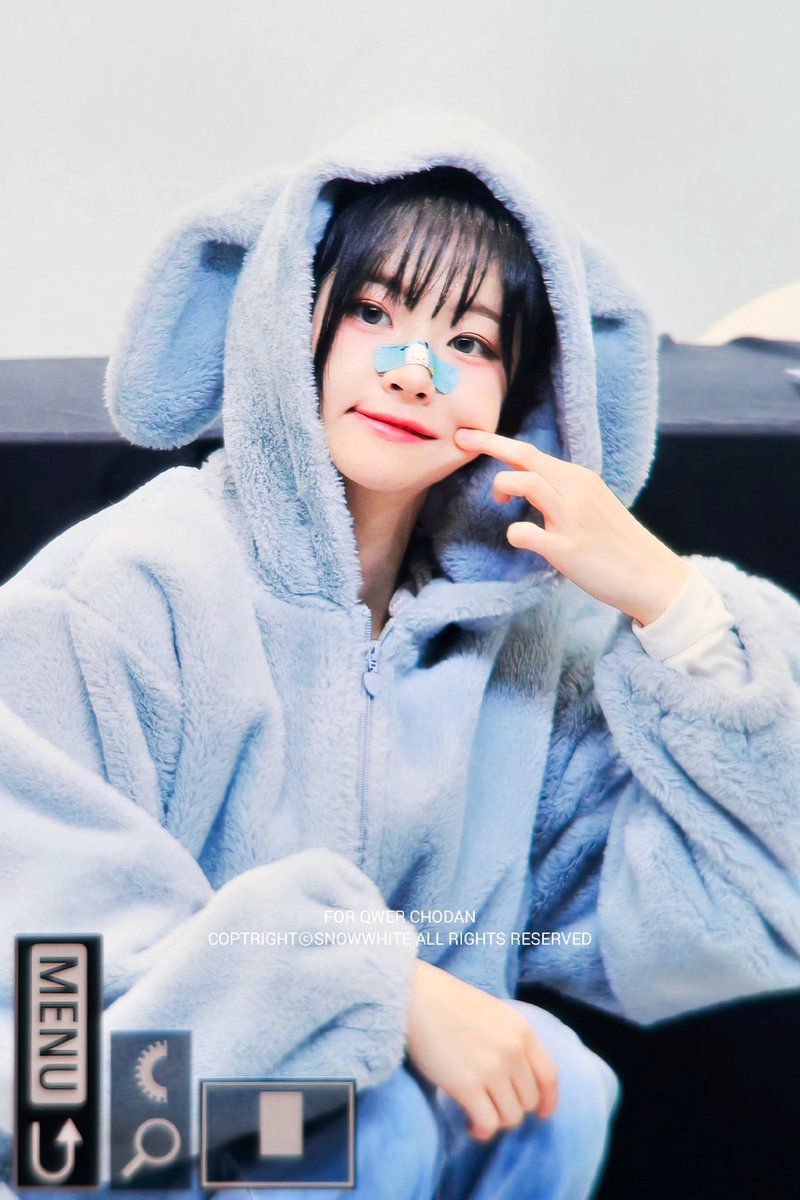 SNOWHITQ's tweet photo. 241117
#QWER #쵸단 #CHODAN #Q https://t.co/ErjHBzMeRj