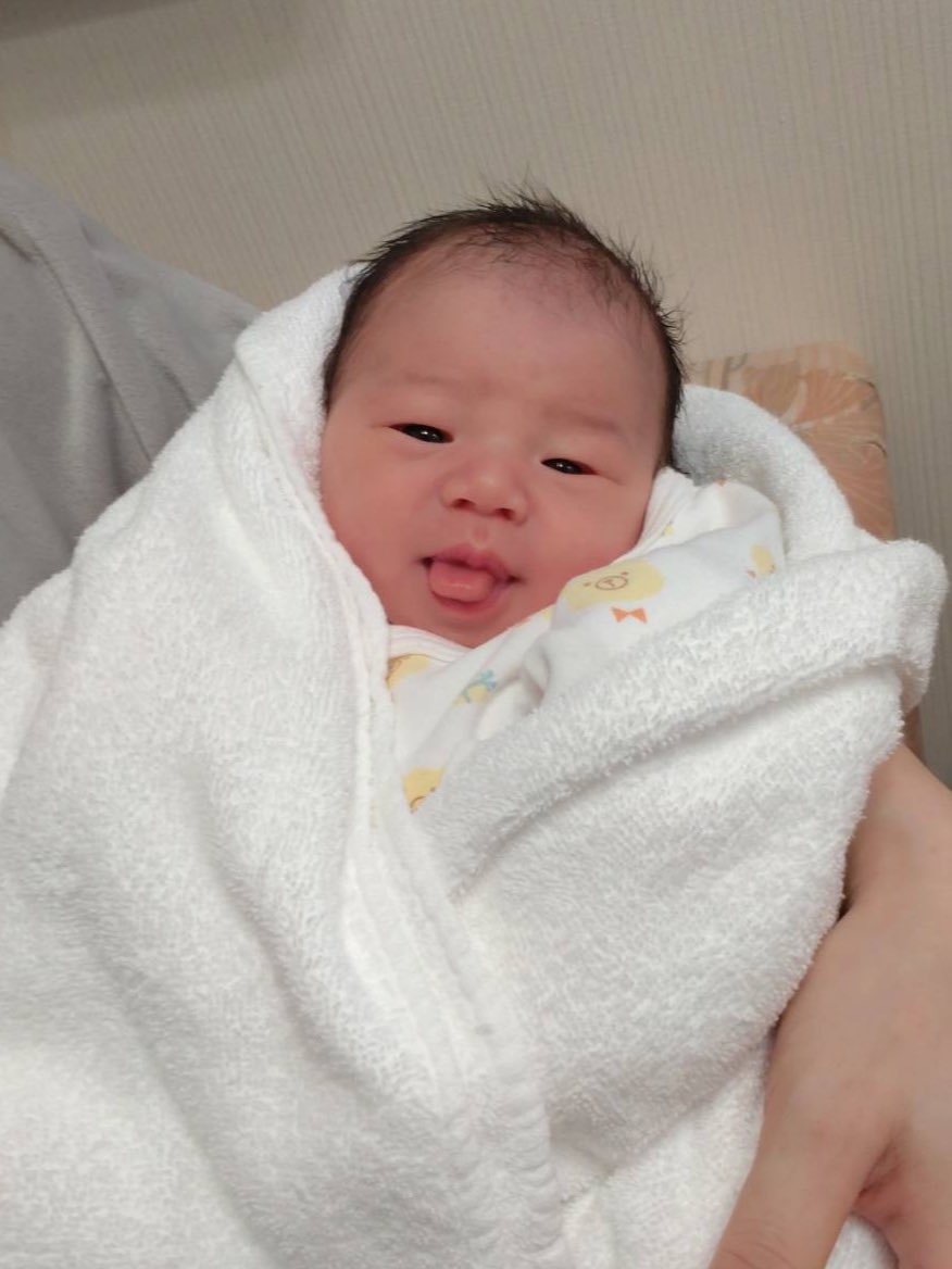 赤ちゃん産まれました！！！！！
クラシックしか聴かせません！！！！！