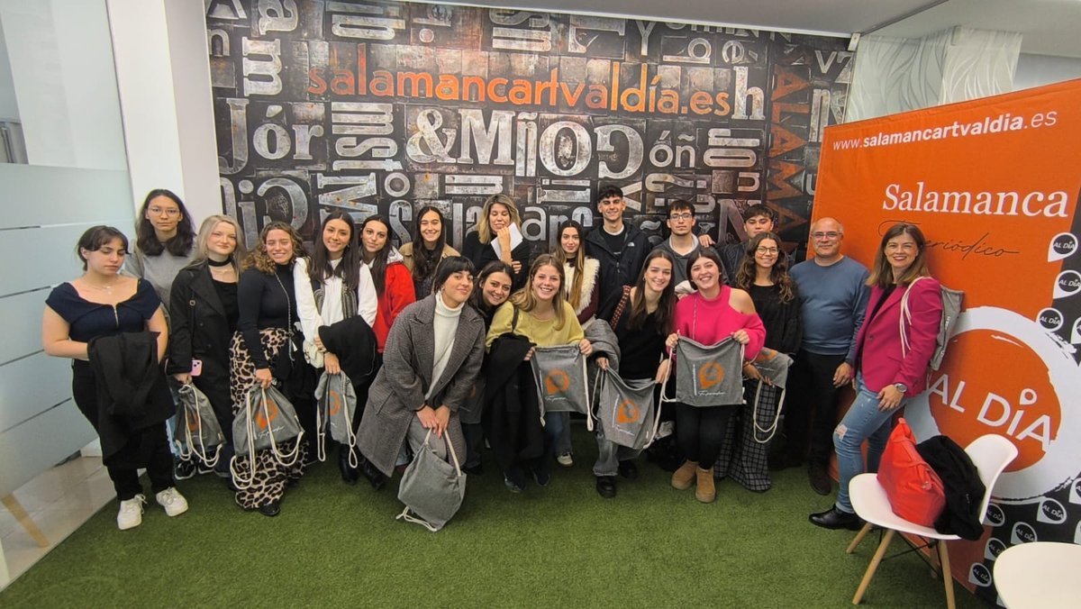 El viernes pasado los alumnos de 2° de Publicidad visitaron las instalaciones de <a href="/SArtvALDIA/">SALAMANCArtv AL DÍA</a>, para la asignatura "Gestión de la empresa publicitaria" con la profesora Nuria García.