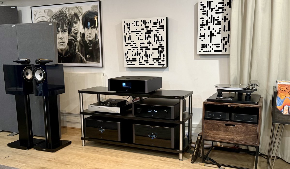 CMC PR (@cmcpr) on Twitter photo Our stand with a new shelf and the soon to arrive Michi Q5 CD player. TY again <a href="/Solidsteel_IT/">Solidsteel.it</a> and DHL for not smashing it this time! Our stand with a new shelf and the soon to arrive Michi Q5 CD player. TY again <a href="/Solidsteel_IT/">Solidsteel.it</a> and DHL for not smashing it this time!