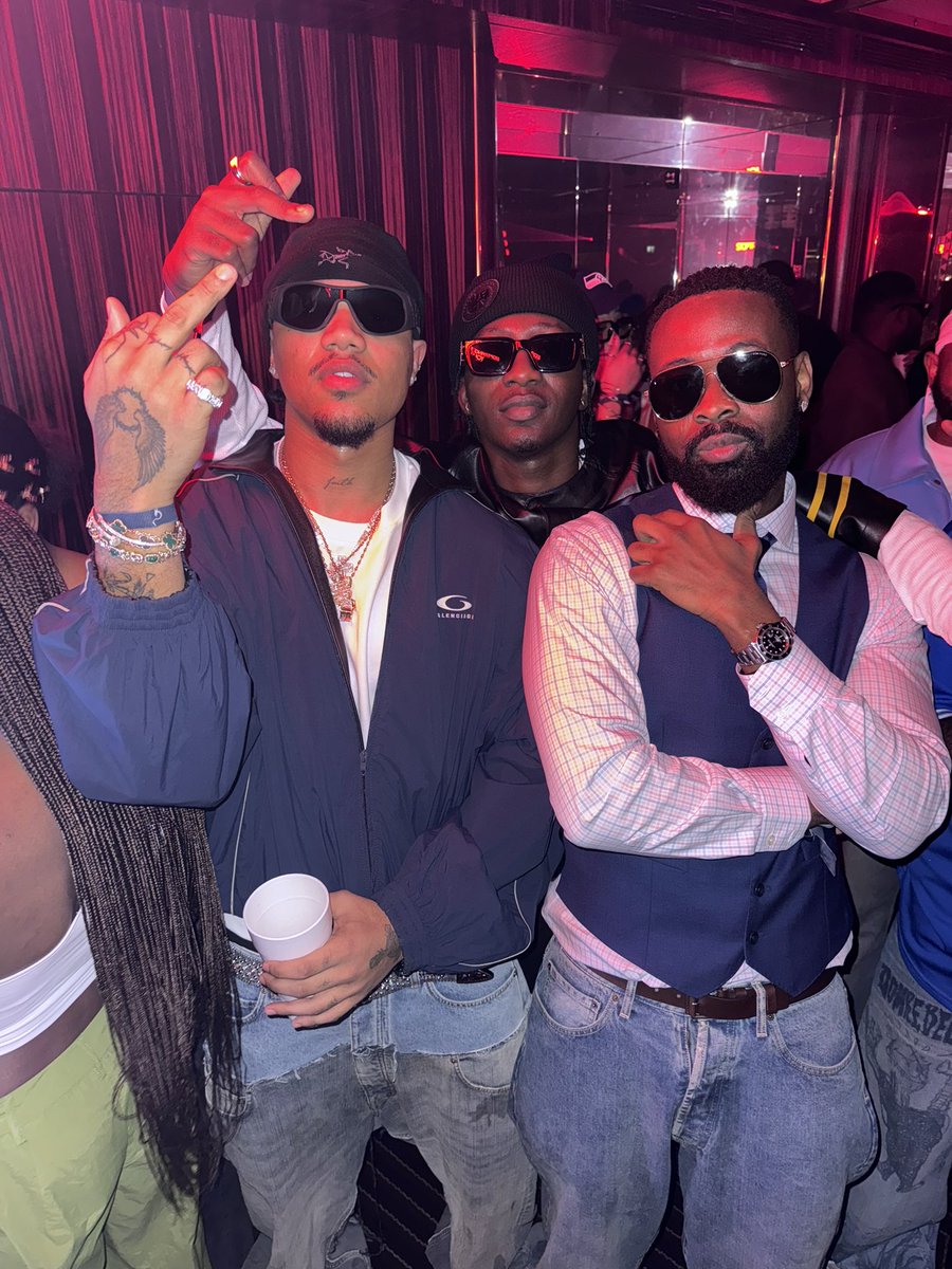 I am... (@beatsbysarz) on Twitter photo 