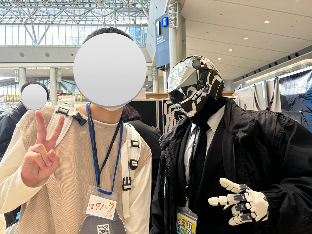 ROU_haku130's tweet image. デザフェスでお声がけさせていただいたマグノリアさん！✨
X上で毎度カッコいいと思いながら投稿を拝見しております…！
いつかメカへデビューした時にまたツーショ撮りたいです…！
ワンショット&amp;amp;ツーショットありがとうございました！🙇‍♂️✨
#デザインフェスタ 
#parallelsummit