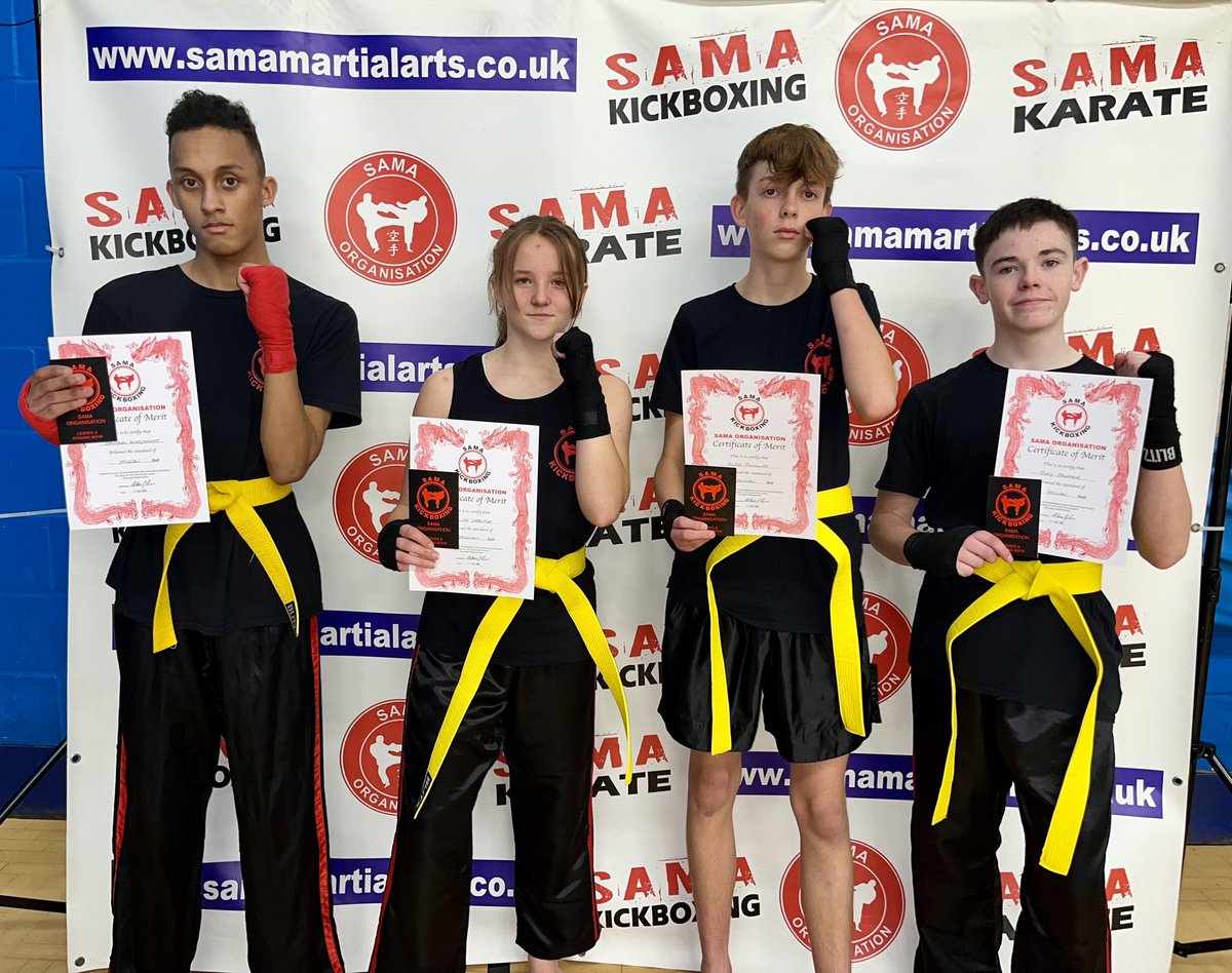 SamaMartialArts's tweet photo. Great work shown by all students that passed their new belts at our kickboxing grade in Eastbourne yesterday. The students showcased their skills at a tough test under the watchful eye of SAMA chief instructor Hanshi Alan Gibson. Pictured are some of the students from the day. https://t.co/JvVoEY2whi