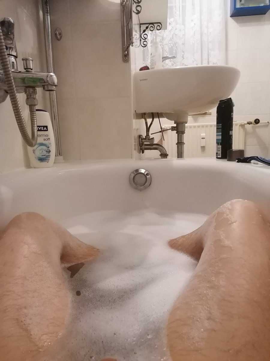 Schön die Wanne genießen