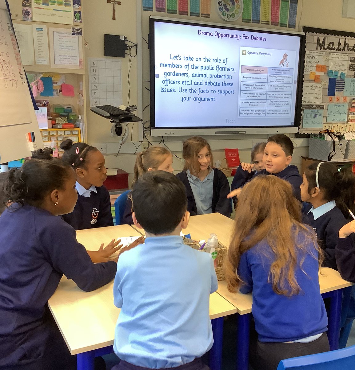 Great debating skills shown by year 3 today about foxes. They used opposing viewpoints and took on the role of farmers, the general public and animal protection officers. #olipenglish <a href="/DeputyOLI/">OLI Deputy Headteacher</a> <a href="/csergeant3/">OLI  Headteacher</a>