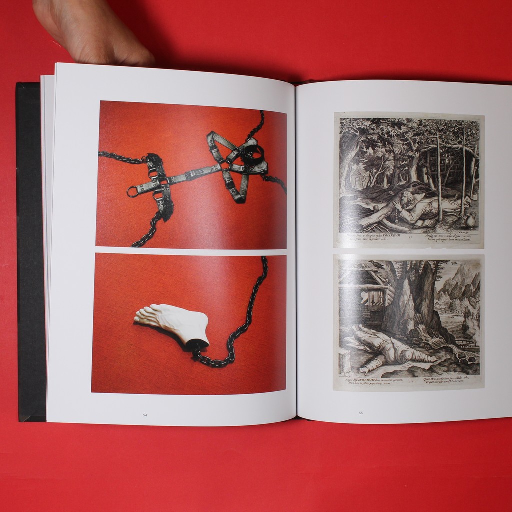 ArtMetropole's tweet photo. Chris Curreri (2023)⁠ This publication brings together key bodies of work by Curreri produced between 2013 and 2022 and features commissioned essays by writers Philip Monk, Ruth Noack, Jon Davies and Luis Jacob.
#ChrisCurreri https://t.co/5enaEZO1CZ