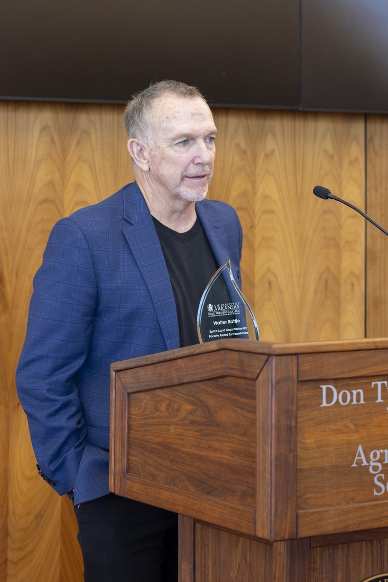 Looking for ag and food research news? Look no further than the Arkansas Ag Research Report. Every month, we bring you the latest news and updates from our faculty. Check out the October edition and be sure to sign up at the link! aaes.uada.edu/news/october-2… <a href="/AginArk/">UA System Div of Ag</a>