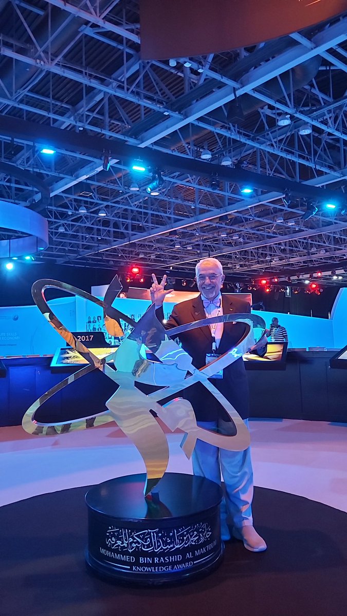 drmakclinic's tweet image. #قمة_المعرفة24 
#KnowledgeSummit24
 #MBRF #UNDP
#البصمة_الميكروبيومية_المعوية في #الأمراض_النفسية
مشروع الميكروبيوم الإماراتي 
الباحث السريري الإبتكاري الرئيس 
#د_محمد_عزام_قياسه 
#دبي #دولة_الإمارات_العربية_المتحدة 
#عيادة_د_قياسه_الطبية 
#مؤسسة_محمد_بن_راشد_للمعرفة