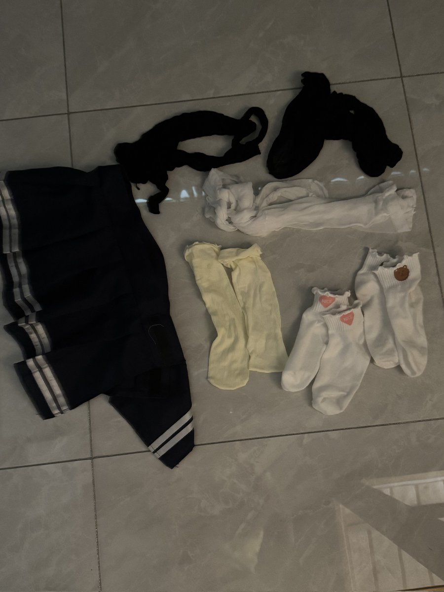 坐标021，上海同好再次投稿。找同城同好上门保养或互换女友的棉袜，丝袜，想让她穿着被保养过的袜子做。同好可以买喜欢袜子给她穿，穿好之后再归还。上海同城或周边感兴趣的可私信我报名！ https://t.co/XwsuJmx6V0