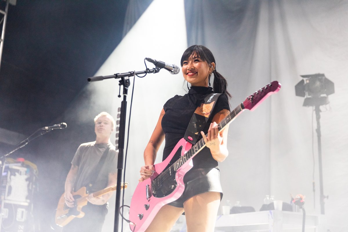 andrewbenge's tweet image. Last night @beabad00bee at @O2AcademyLeeds #beabadoobee #leeds #gig #livemusic #California #talk #CharlieBrown #o2academy #photography