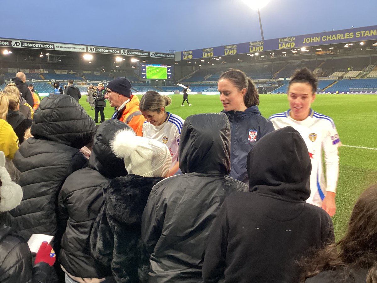 PE Boothroyd (@pe_boothroyd) on Twitter photo To make it even better, the girls got the meet the players after the game. The girls were so overjoyed to have photos and signatures from the players. So good of the players to interact this way creating life long memories. <a href="/LUFCwomen/">Leeds United Women</a> <a href="/BoothroydAcad/">Boothroyd PA</a> <a href="/FocusTrust1/">Focus Trust</a> To make it even better, the girls got the meet the players after the game. The girls were so overjoyed to have photos and signatures from the players. So good of the players to interact this way creating life long memories. <a href="/LUFCwomen/">Leeds United Women</a> <a href="/BoothroydAcad/">Boothroyd PA</a> <a href="/FocusTrust1/">Focus Trust</a>