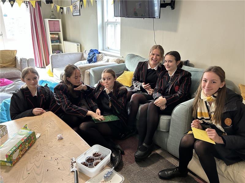 Style House tweet media