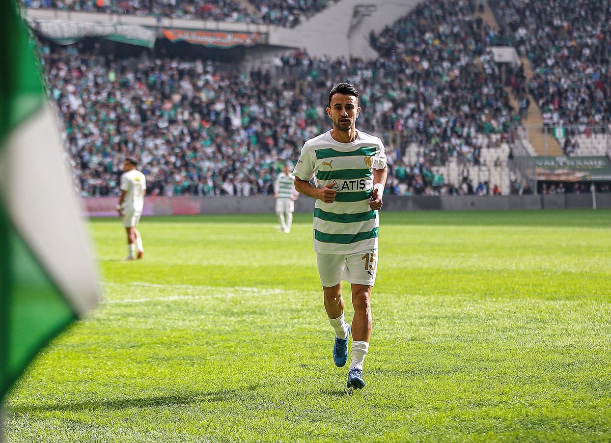 💚🤍🐊 <a href="/BursasporSk/">Bursaspor</a>