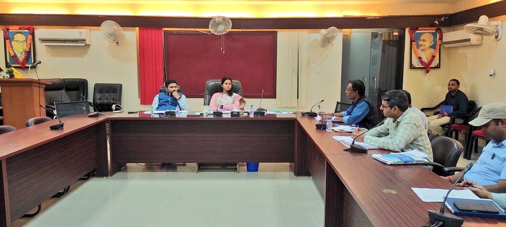 CDO Amethi tweet media