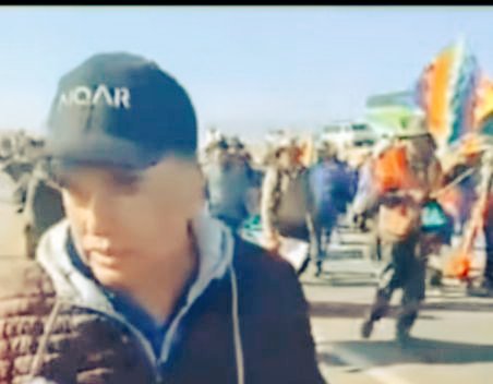 TERRORISTA A LAS 12
Un colega de la Policía del Perú <a href="/PoliciaPeru/">Policía Nacional del Perú</a> me comenta que se dio alerta que Juan Ramon Quintana estaría contactado con miembros de PCP-SL que estan acantonados en el VRAEM similar al chapare zona narco terrorista peruano

El sátrapa intenta refugiarse
🇧🇴🫡