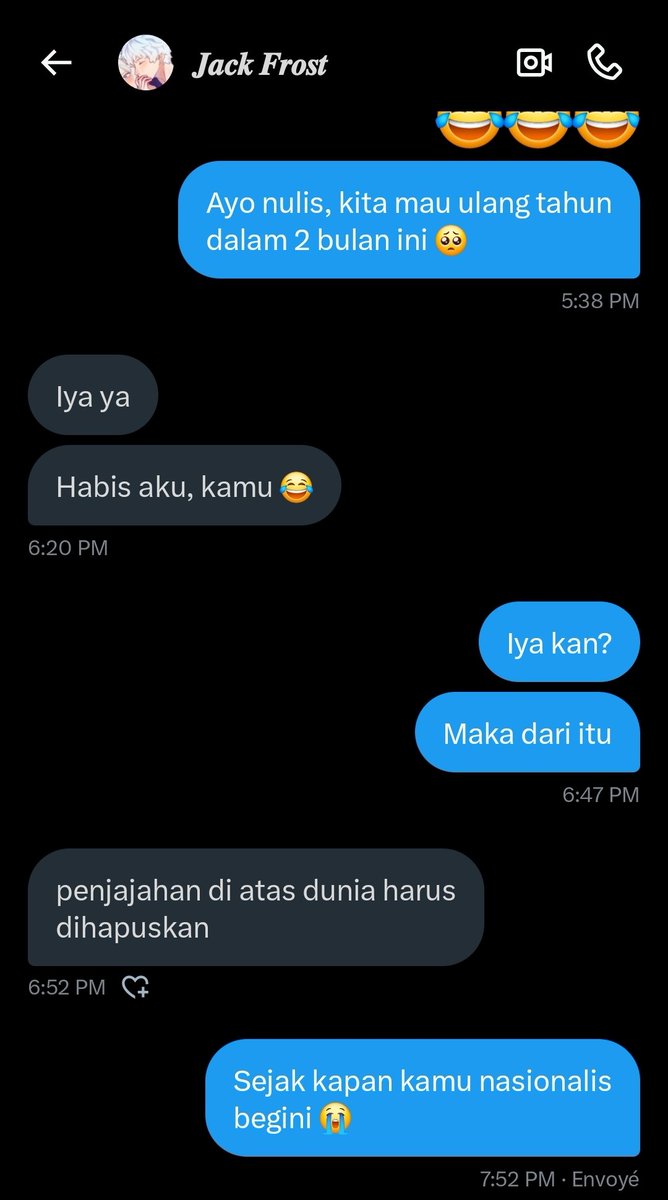 pethrified's tweet image. Dia kesambat apa. 💧