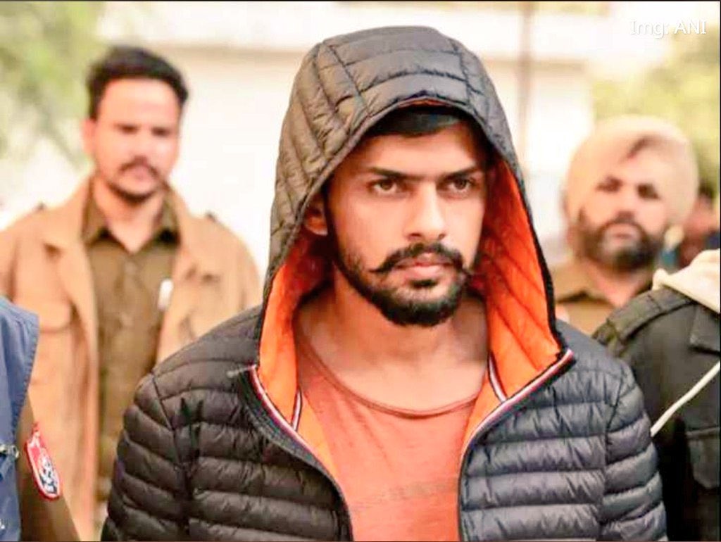 mohitmourya78's tweet image. इस बार Youtuber सौरभ जोशी को पत्र लिखकर धमकी दिया गया है, 

मुझे लग रहा है लॉरेंस विश्नोई का कोई भी आदमी पैसों के लिए यह सब नहीं कर सकता है, लॉरेंस विश्नोई के नाम का गलत इस्तेमाल किया जा रहा है।

#LawrenceBishnoi
#SauravJoshi