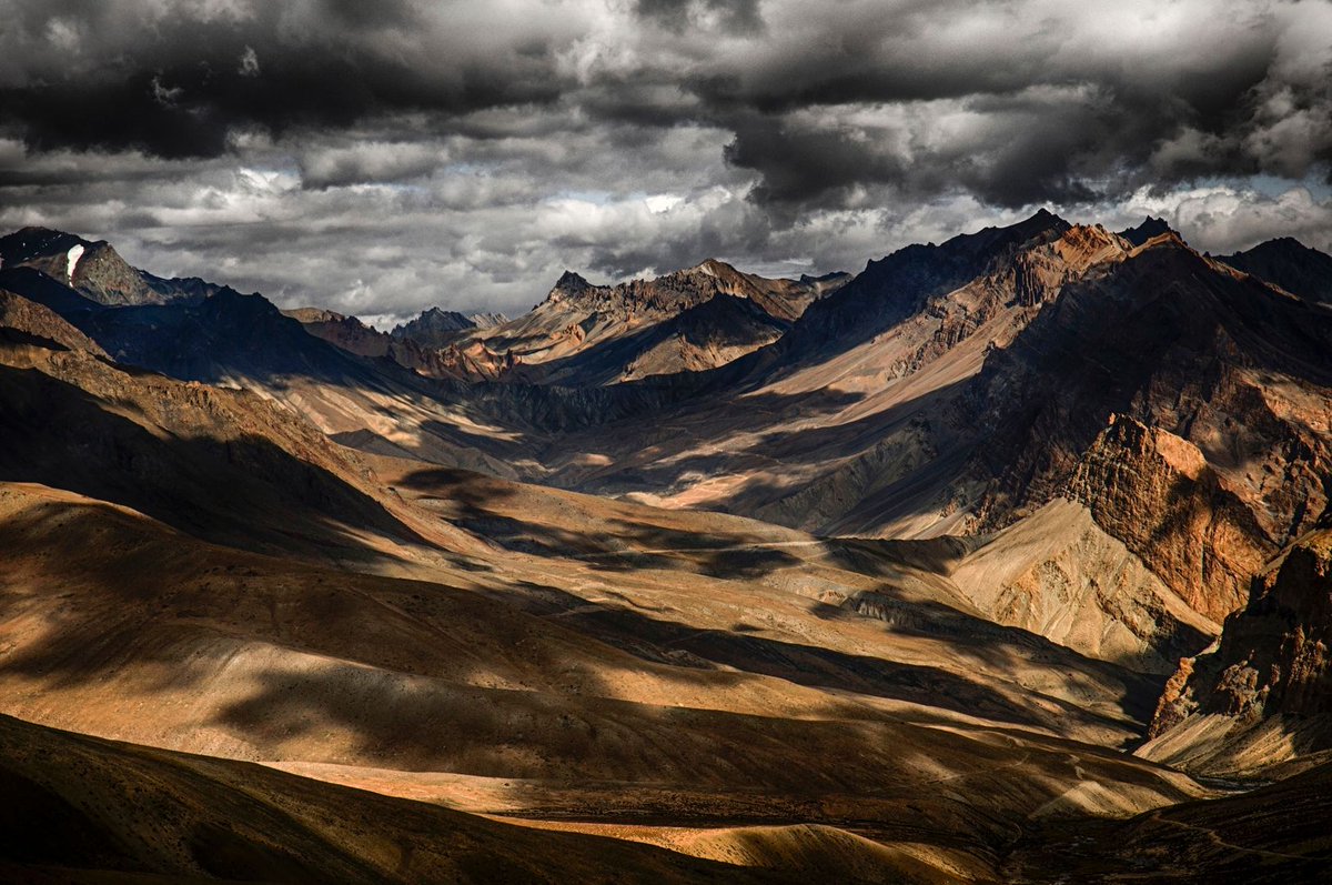 Ginés Moreno con la #fotografía “Into the wild” , ha sido el ganador del XVIII concurso de fotografía de montaña de #Moralzarzal, entre 300 imágenes recibidas. Segundo Jaime Arbex, con "Primeras nieves y tercero Arturo López con "la locura de la luz". buff.ly/3YSlv9q