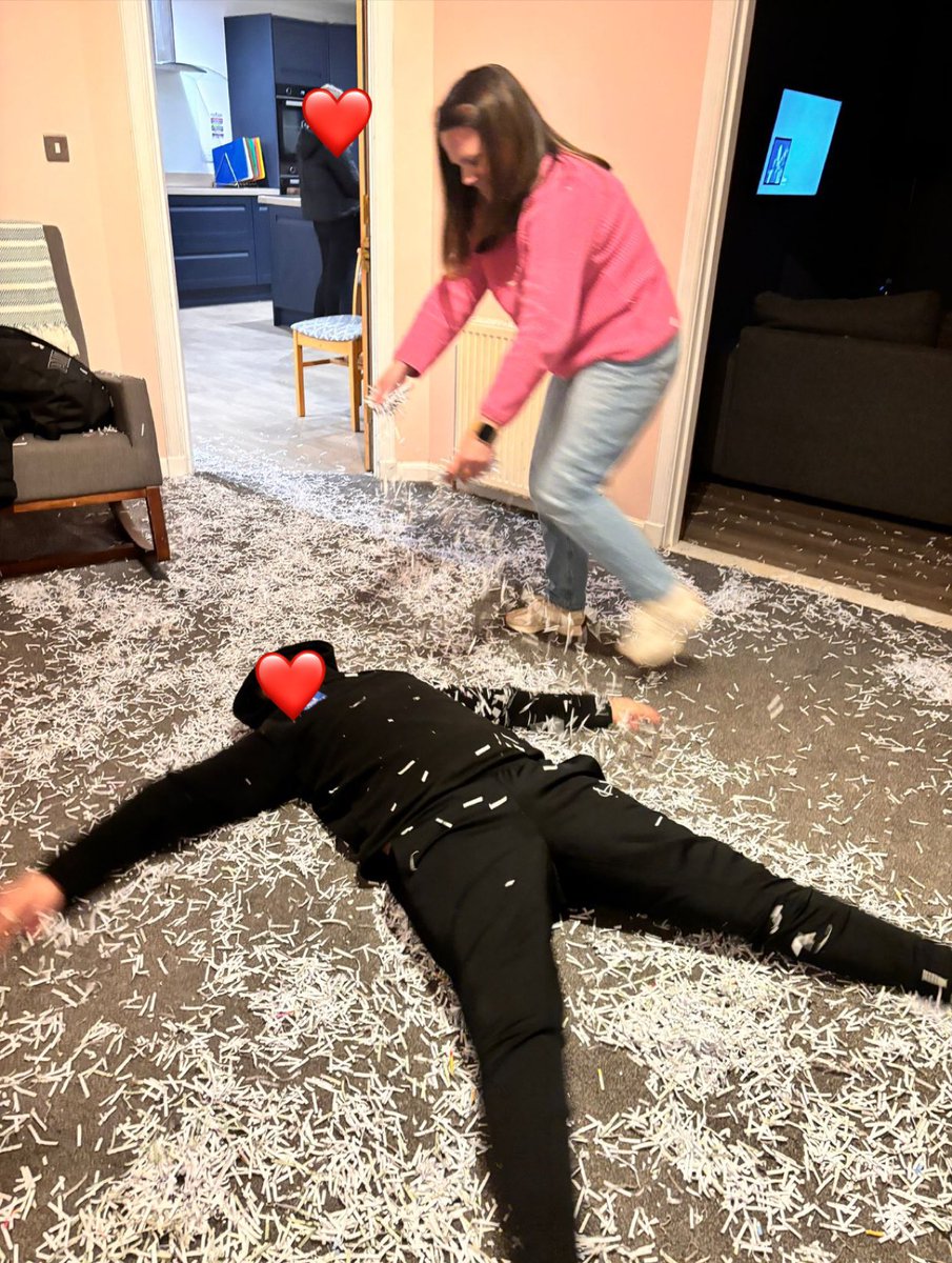 bellnatasha92's tweet photo. When it’s snowing outside it’s got to snow inside Orinsay House too right? Oh the fun that can be had with the contents of the shredder ❄️😇@AberlourCCT https://t.co/NdsuMo3r5e