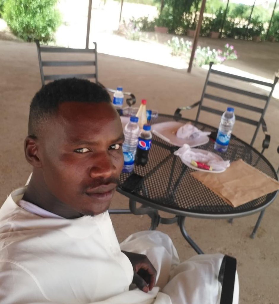 عليكم بالأكل والشرب ، فلو كان الرجيم به خير ما سمي ابليس ب الرجيم !