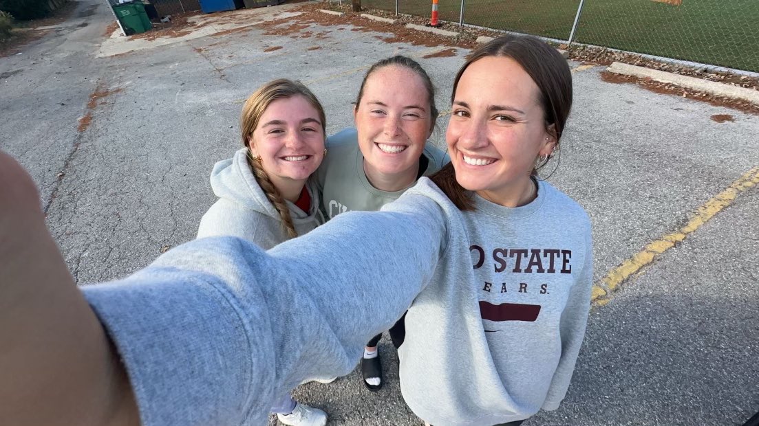 ‼️FORMER BEARS‼️

Elle, Courtney, and Kelsey - three DMACC SB ALUMS - TEAMMATES FOR LIFE!

#GoBears🐻🥎 
<a href="/BobLigouri/">Bob Ligouri</a>