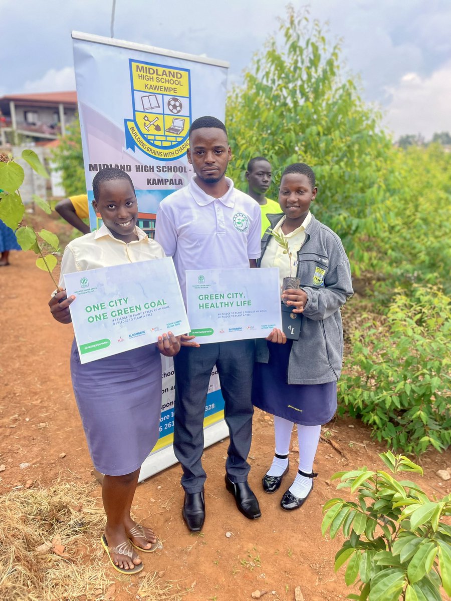 KAMULEGEYA JOHNCHRISESTOM🇺🇬 (@kaamu_literati) on Twitter photo Growing minds, growing trees! We are rooting for a brighter future; Midland Highschool Kawempe pledge to protect the environment and promote sustainability and take charge of their environmental impact through tree planting. Trees help reduce noise pollution by 50%.
<a href="/DKinUganda/">Denmark in Uganda</a> Growing minds, growing trees! We are rooting for a brighter future; Midland Highschool Kawempe pledge to protect the environment and promote sustainability and take charge of their environmental impact through tree planting. Trees help reduce noise pollution by 50%.
<a href="/DKinUganda/">Denmark in Uganda</a>