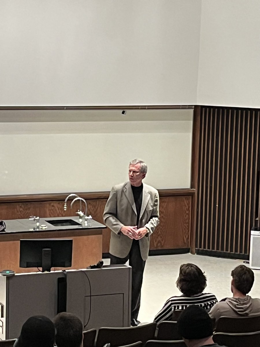 Thanking all alumni who spoke to the team this year. This last weekend it was great to have former Coach and NWU HOF Greg Peterson speak to the team.