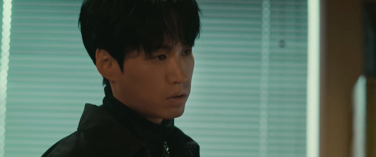 yslcheol's tweet photo. STRAY KIDS X TABLO IS FINALLY HAPPENING!!! 

he appeared on the megaverse music video and teased their collab there! https://t.co/MqS7BPT4YB