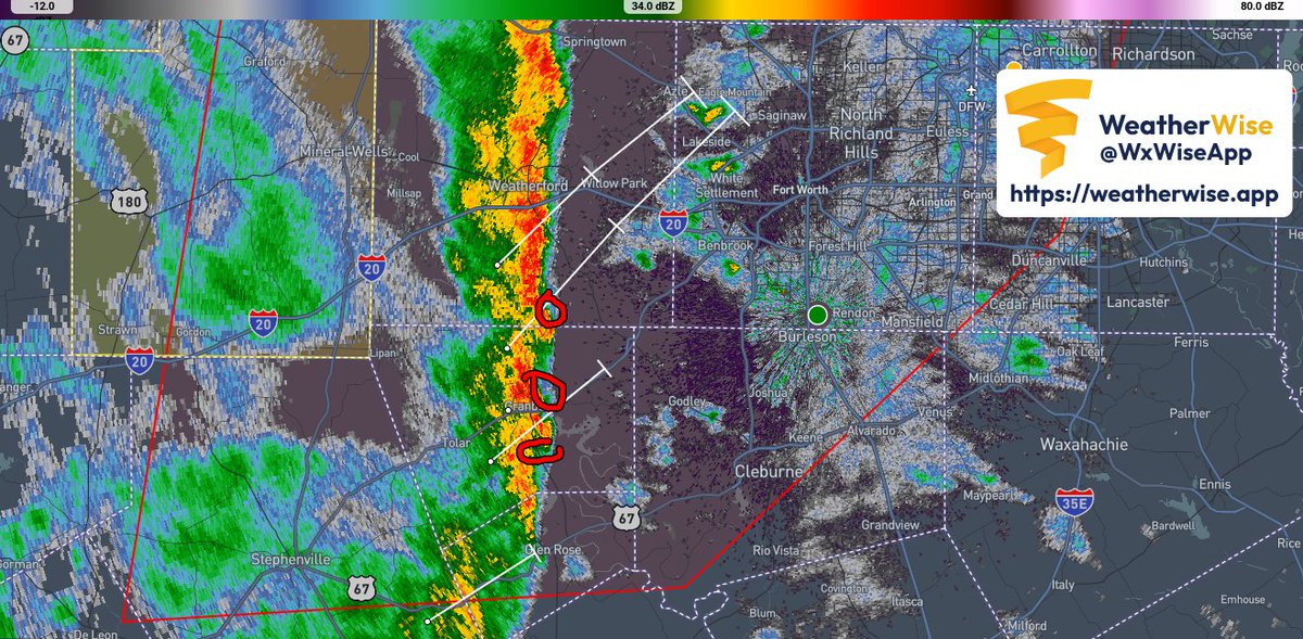 DavidAlfWx's tweet image. #DfwArea Radar (8:02 AM): 3 circles of red indicate some little areas of rotation soon. Monitoring it very closely. #txwx #severewx