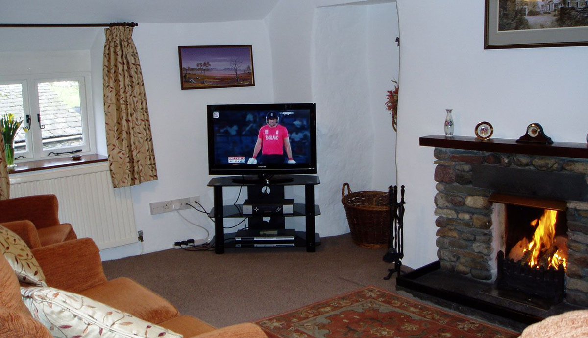 TheHolidayCots's tweet photo. Mill Brow Cottage provides a delightful countryside escape with cosy two-bedroom accommodation on a charming working farm.
๐๏ธ Sleeps 1-4
https://t.co/fxePqGsGoH
#MillBrowFarmCottage #Ambleside #LakeDistrict #Countryside #WorkingFarm #BridgeHouse #FellWalks #Nature https://t.co/UakD0Q9l4H