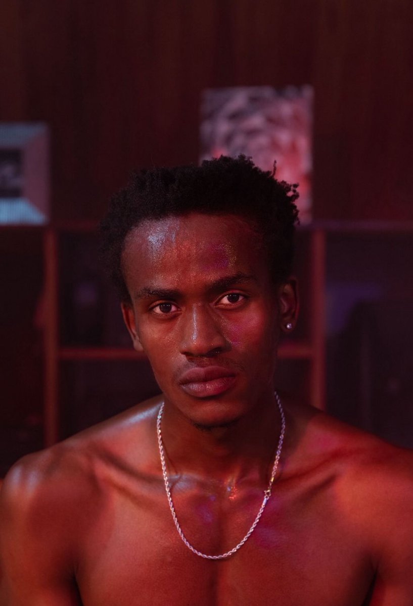 dissonancedance's tweet image. We took a few pictures as we waited for DDT dancer Joel Kioko to arrive from Kenya. Dulles Airport is HUGE!

 #ngomadc #dancerlife  #ballet #picoftheday #thengomaschool  #dancer #equality #community #art #dc #pgcountymd#follow #airportlife #dulles