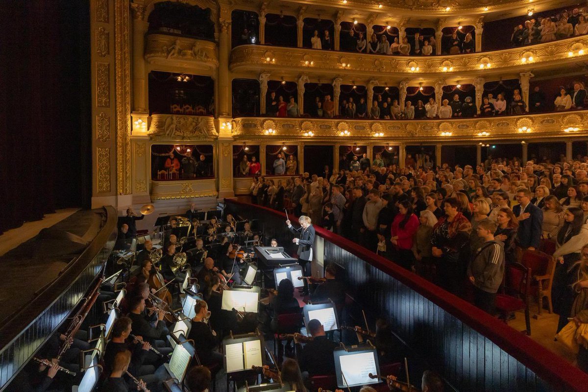 Keri-Lynn Wilson tweet media