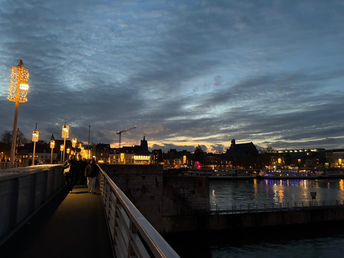 ✨MAGICAL MAASTRICHT 2024 - RECAP 

From 15 till 18 November, the Maastricht Convention Bureau team welcomed a group of American and European conference organizers for a VIP-program, in close cooperation with MECC Maastricht.   

Thanks to our community of hospitality, science,