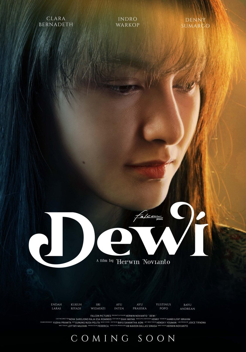 HabisNontonFilm's tweet image. Abis nonton DEWI, film ttg cewek tuli yg tinggal sama kakek overprotective.

Dia mau mandiri, kaya temannya yg jg tuli tp bisa jd model di kota. Apalagi sejak ada Rino, travel blogger tuli yg "bebas".

Dia liburan aja gak dibolehin. Kasian gak tau apa2 krn gak pernah ke mana2 😭