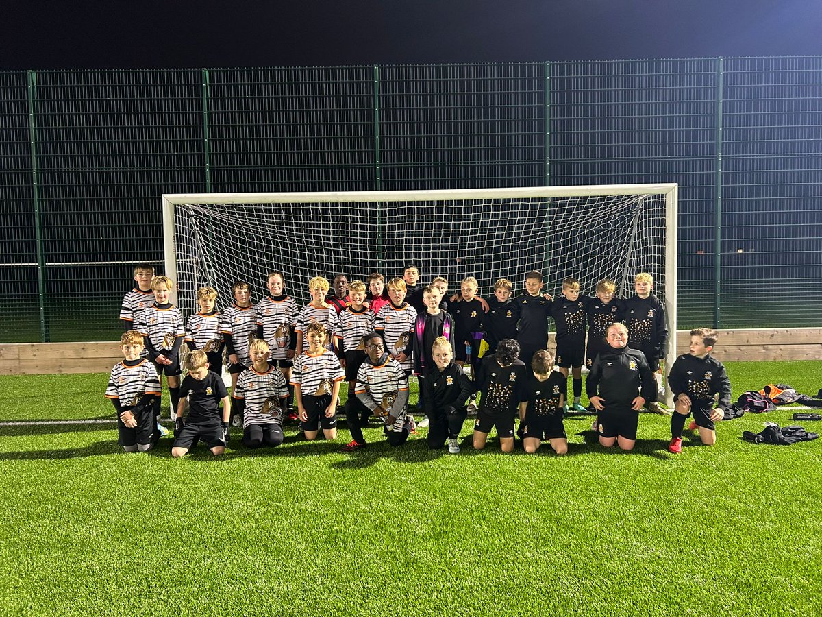 Cambridge United Development (@cufcdevelopment) on Twitter photo FRIDAY FIXTURE πβ½οΈ
A big thank you to <a href="/HolbeachUtd_FEA/">Holbeach Utd Football & Education Academy</a> for joining our Peterborough RDC VENUE on Friday π
Some great football on display from both sides, well done to everyone involved π
#unitedindevelopment #unitedinendeavour
π β«οΈπ₯β½οΈ FRIDAY FIXTURE πβ½οΈ
A big thank you to <a href="/HolbeachUtd_FEA/">Holbeach Utd Football & Education Academy</a> for joining our Peterborough RDC VENUE on Friday π
Some great football on display from both sides, well done to everyone involved π
#unitedindevelopment #unitedinendeavour
π β«οΈπ₯β½οΈ