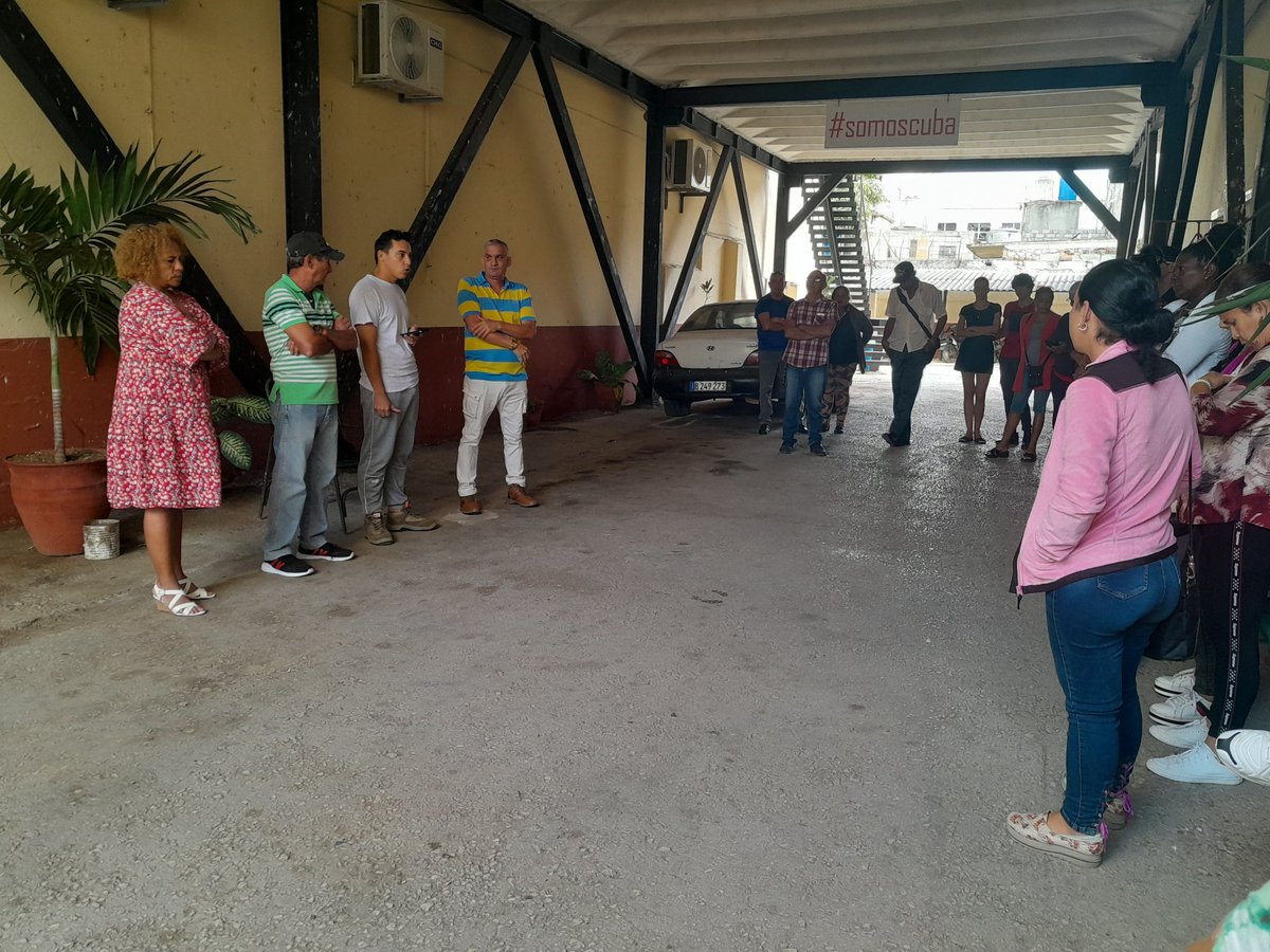 Comenzando la semana con nuevas metas, el colectivo de #INOTU #CiegodeAvila desarrolla matutino a cargo de la Direcc de Catastro, abordando acerca del acontecer Nacional e Internacional. Se le dio la  bienvenida a dos arquitectos que comienzan su servicio social.
#UnidosXCuba