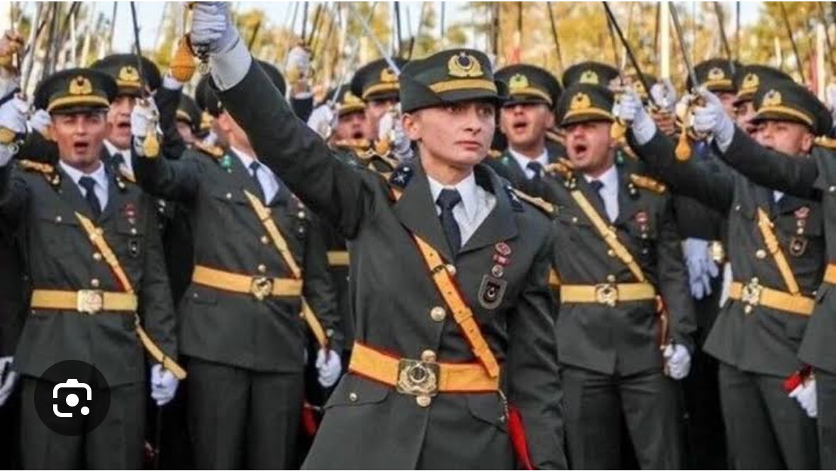 #TegmeniminYanındayım #Tegmenlerimizedokunmayın #TegmenlerimizinYanındayız #teğmenebrueroğluyalnızdeğildir 
Hepimiz Mustafa Kemal’in Askeriyiz , diyemeyenler Düşmanımızdır 🇹🇷🇹🇷🇹🇷
Ne Mutlu Türküm diye 
#andımız #Türkiyelaiktirlaikkalacaktır