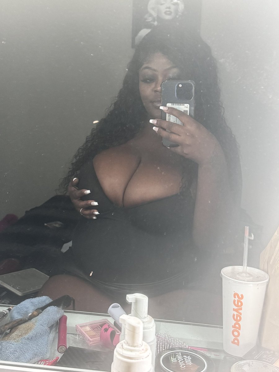 Trapp ✰ ✰ tweet media