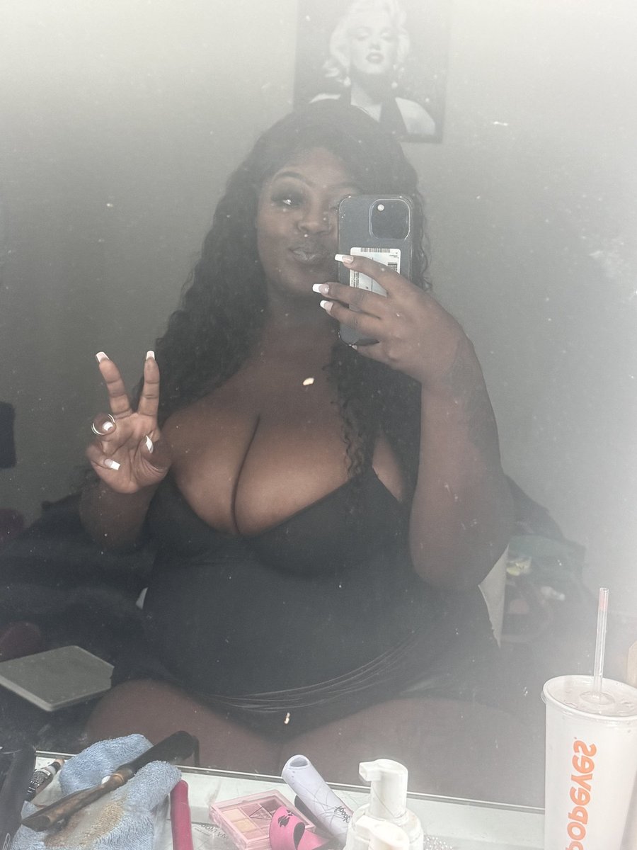 Trapp ✰ ✰ tweet media